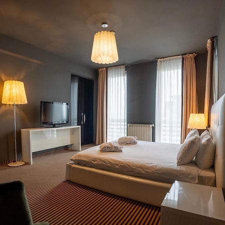 Alex&George Boutique Hotel Kolozsvár Kültér fotó