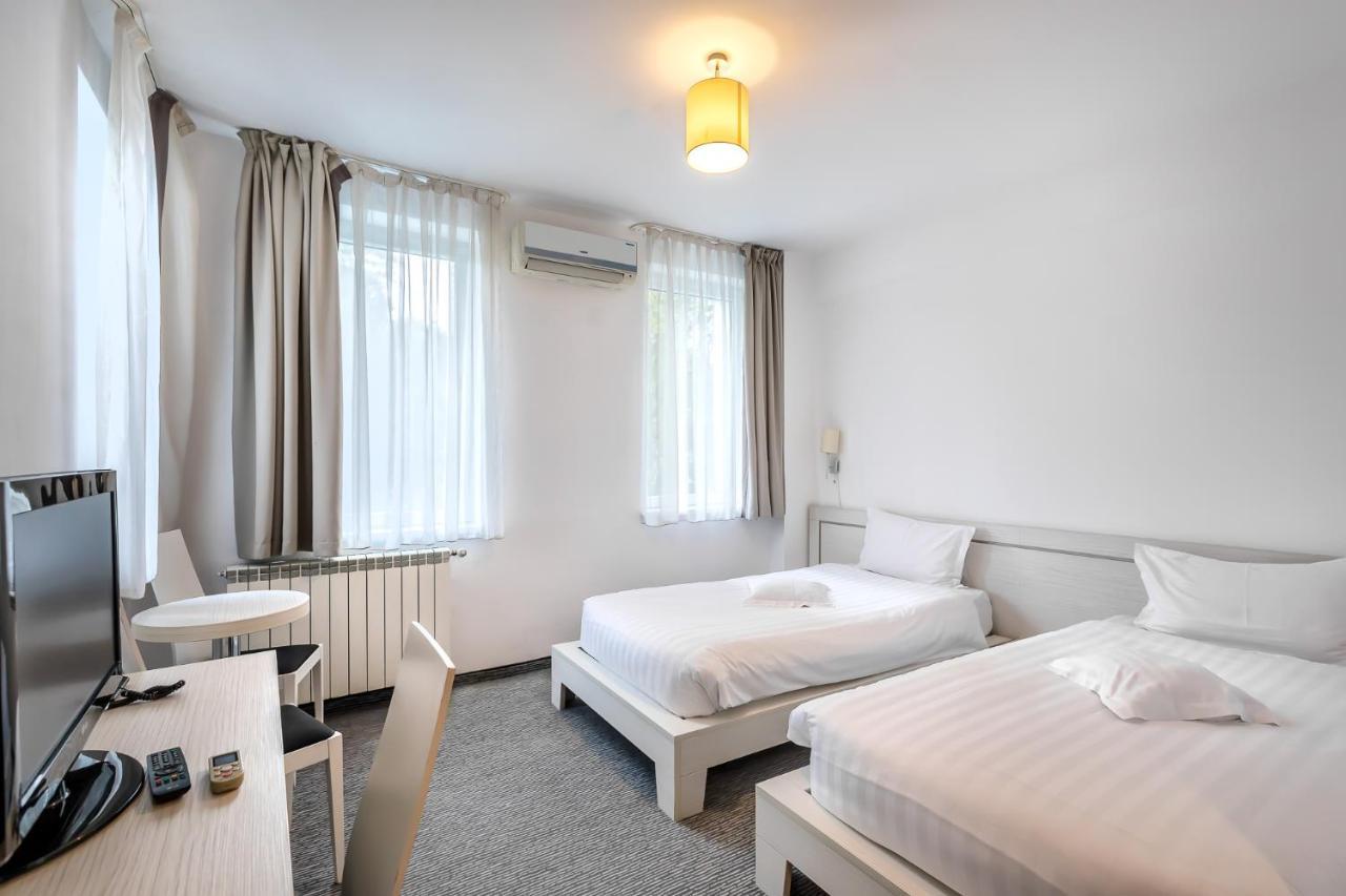 Alex&George Boutique Hotel Kolozsvár Kültér fotó
