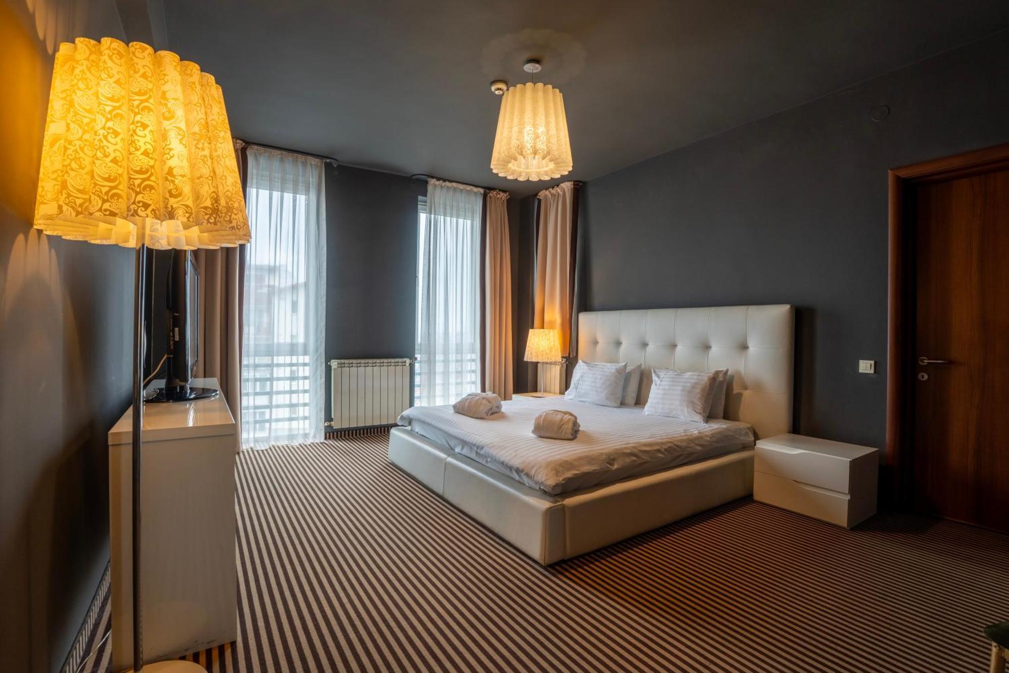 Alex&George Boutique Hotel Kolozsvár Kültér fotó