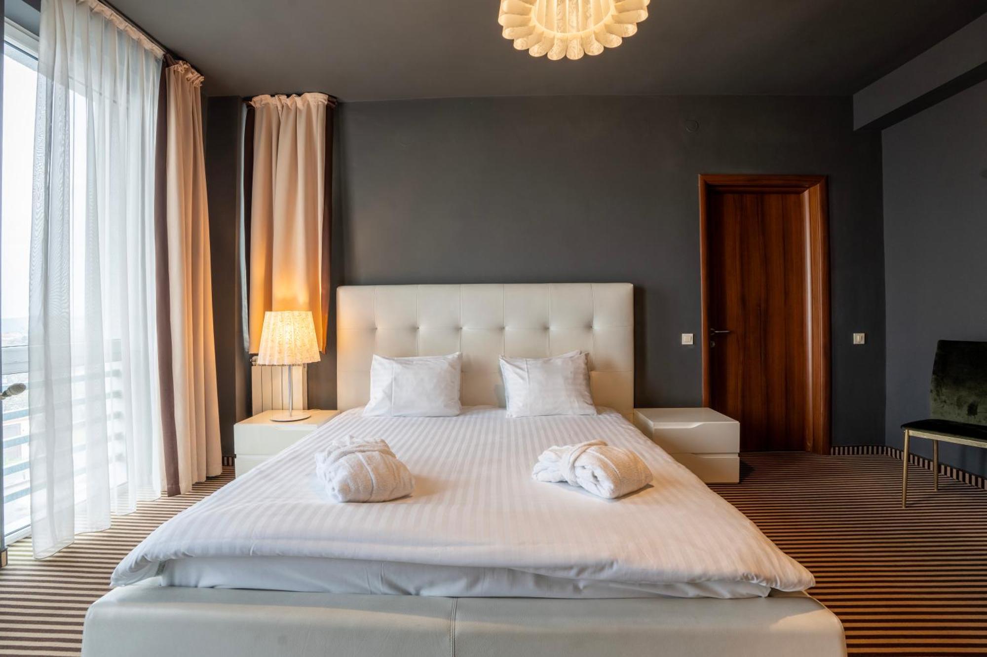 Alex&George Boutique Hotel Kolozsvár Kültér fotó
